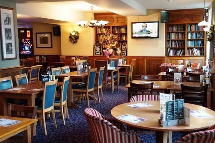 The Catherine Wheel Wetherspoon Hotel Henley-on-Thames Buitenkant foto